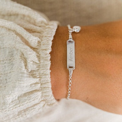 Bracelet with name and heart for kids