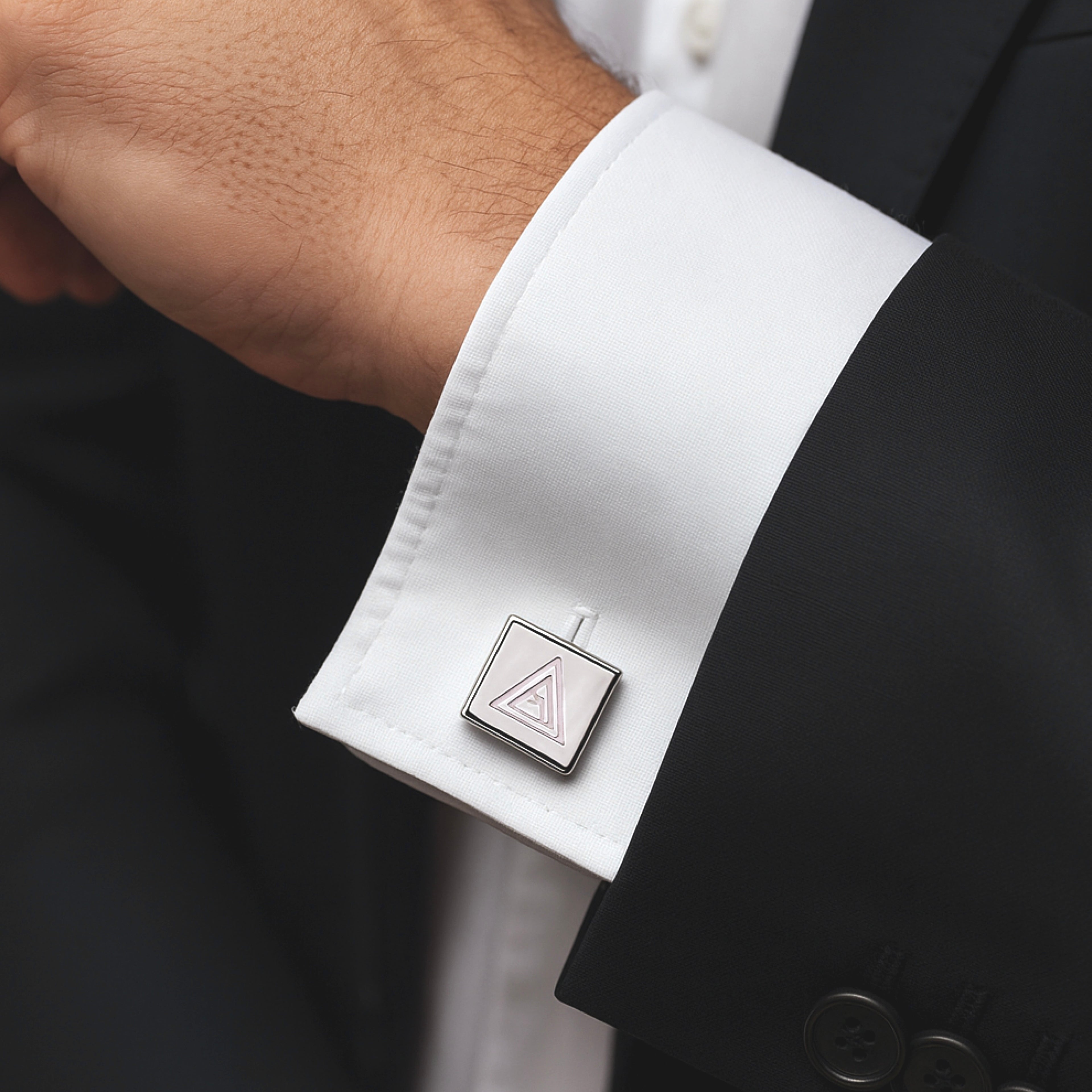 Customized Cufflinks with logo and symbol In Dubai and Abu Dhabi