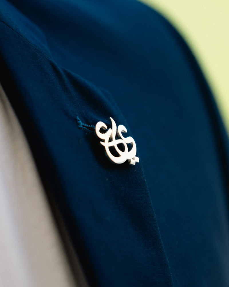 personalized Suit Pin in Arabic for men, best gift for men in Dubai Abu Dhabi