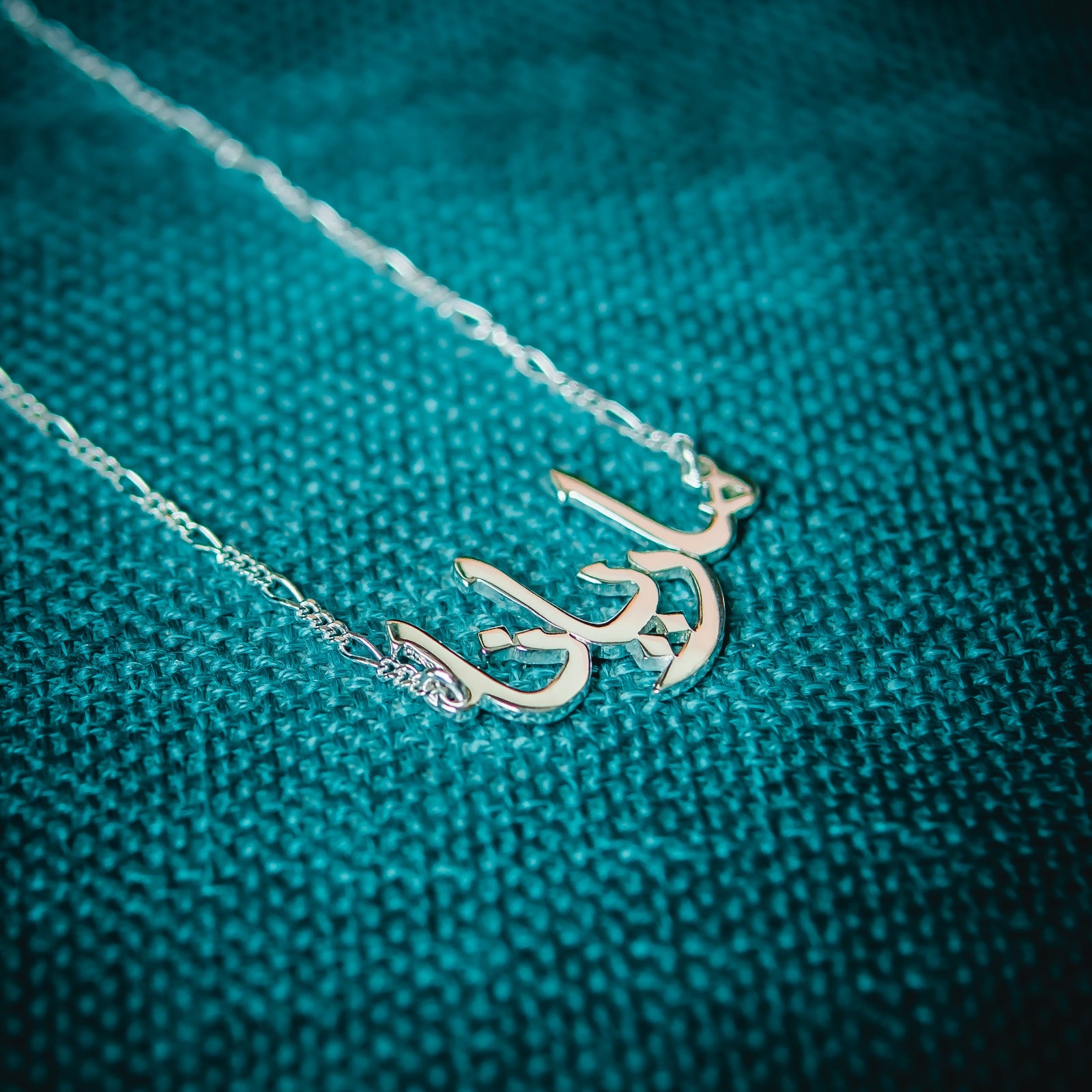 Personalized arabic name Necklace in Dubai Abu dhabi Sharjah
