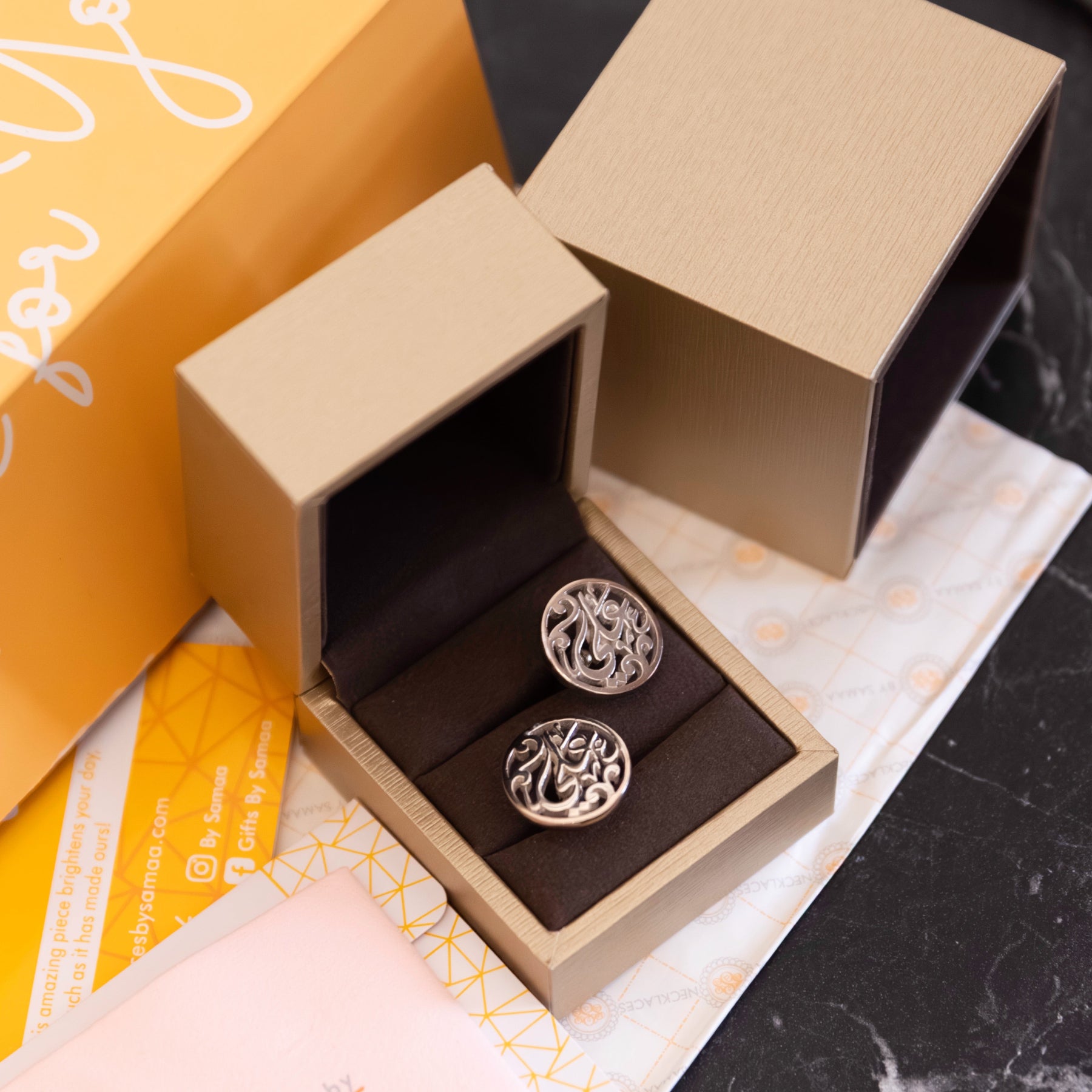 Round shape Cufflinks in a box from necklaces by Samaa
