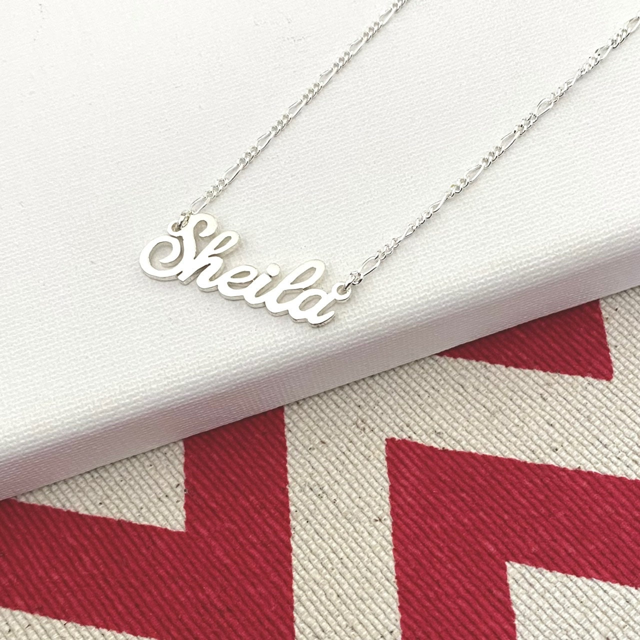 Necklace with name in Dubai Sharjah AbuDhbai