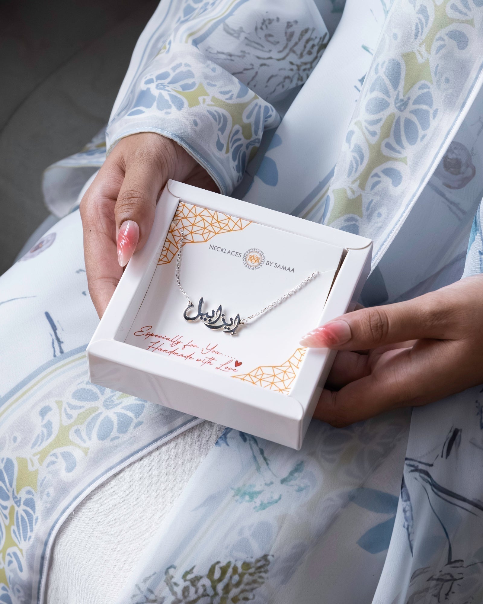 The Ultimate Guide to Anniversary Gifts for Your Wife in Dubai, Abu Dhabi, Sharjah, & across the UAE