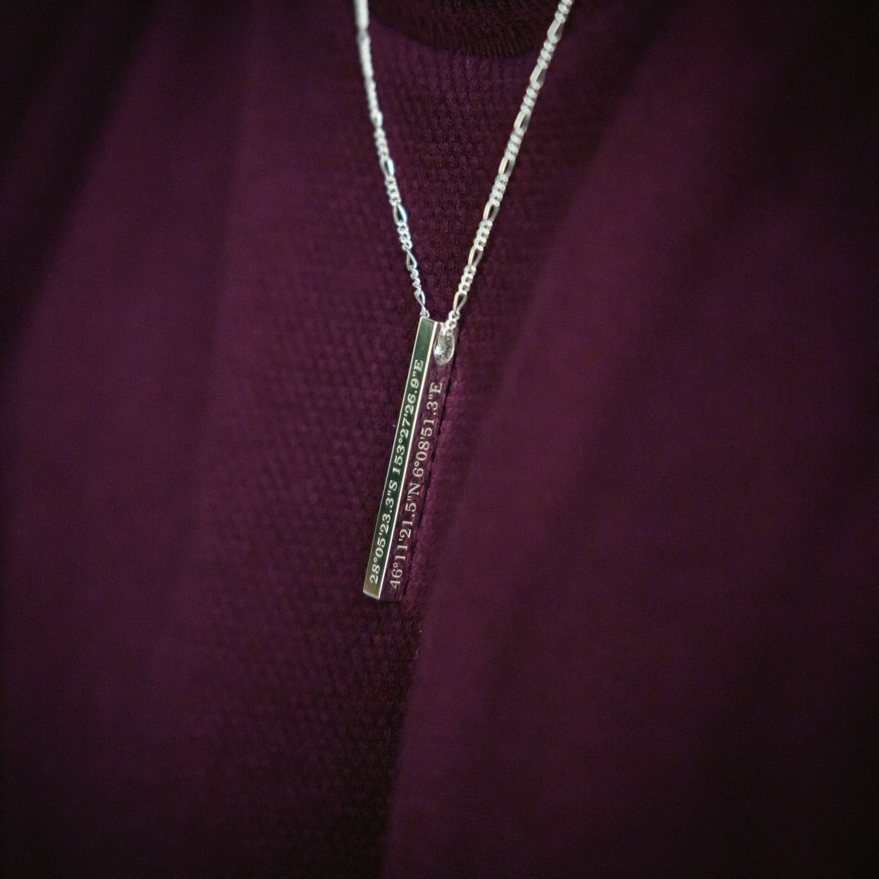 3D bar necklace with Engraving in Dubai AbuDhabi 