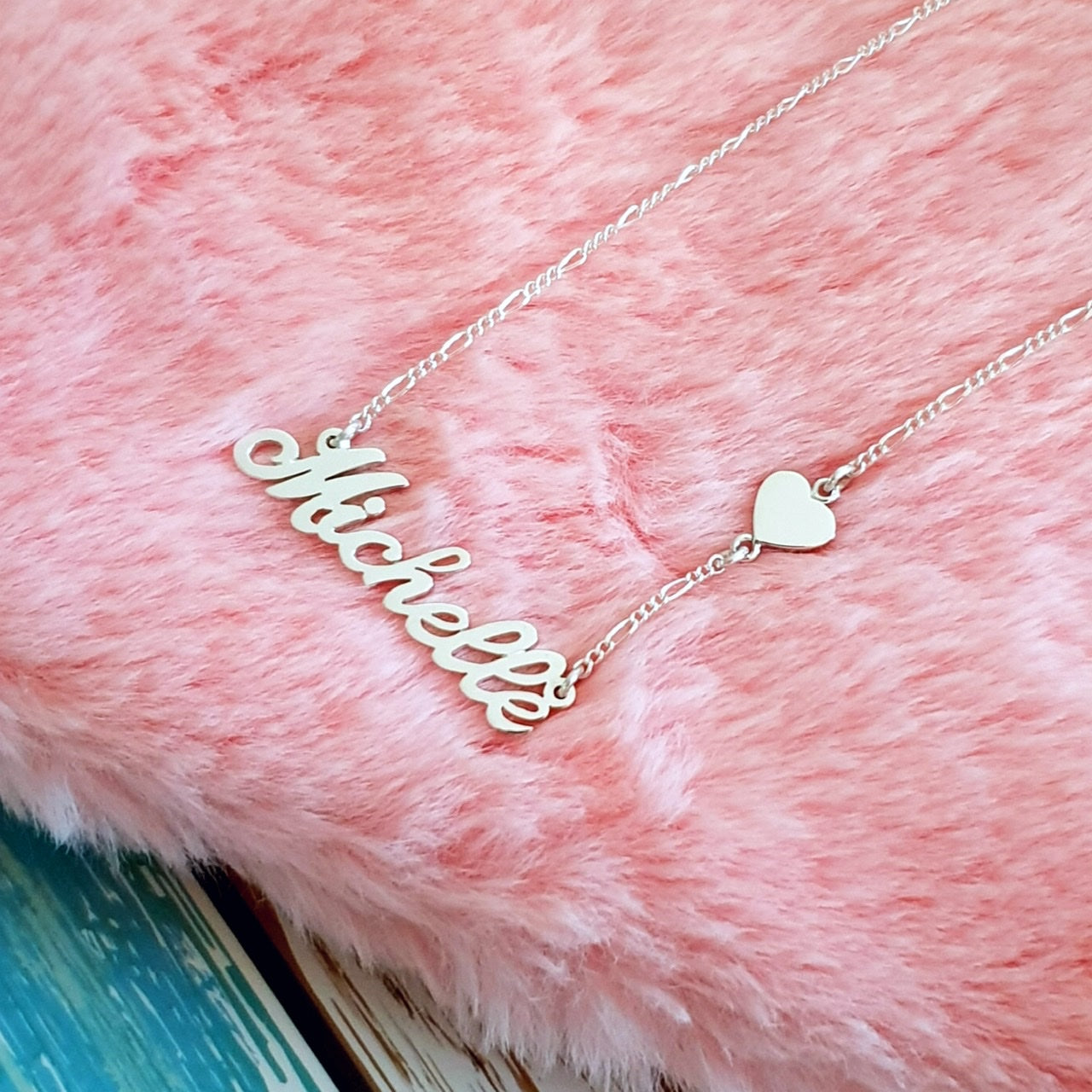 Name necklace with heart in the chain in dubai abudhabi