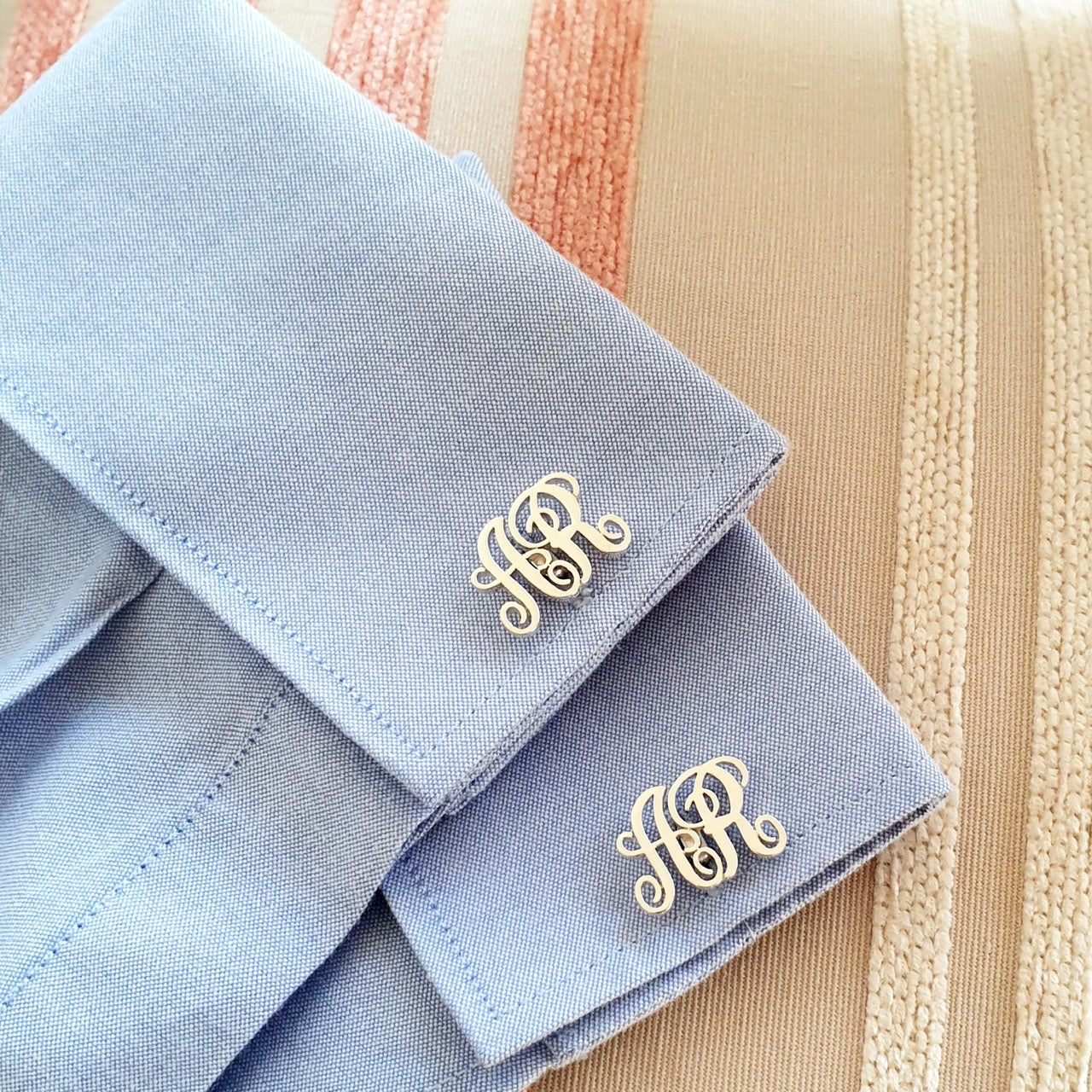 Customized Monogram Cufflinks in dubai anudhabi