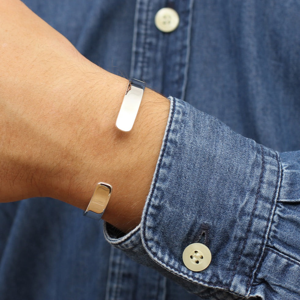 Personalized bangle for men