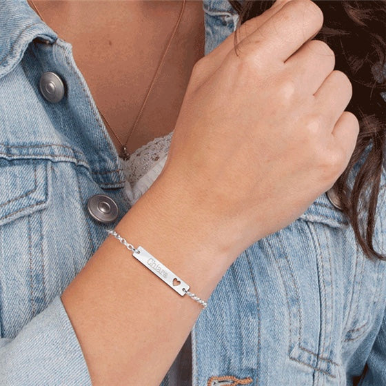 Bar Bracelet with Name & Heart