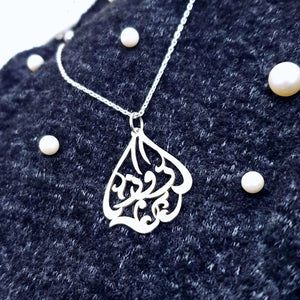 Customised Arabic calligraphy Name Necklace in Tear Drop Shape